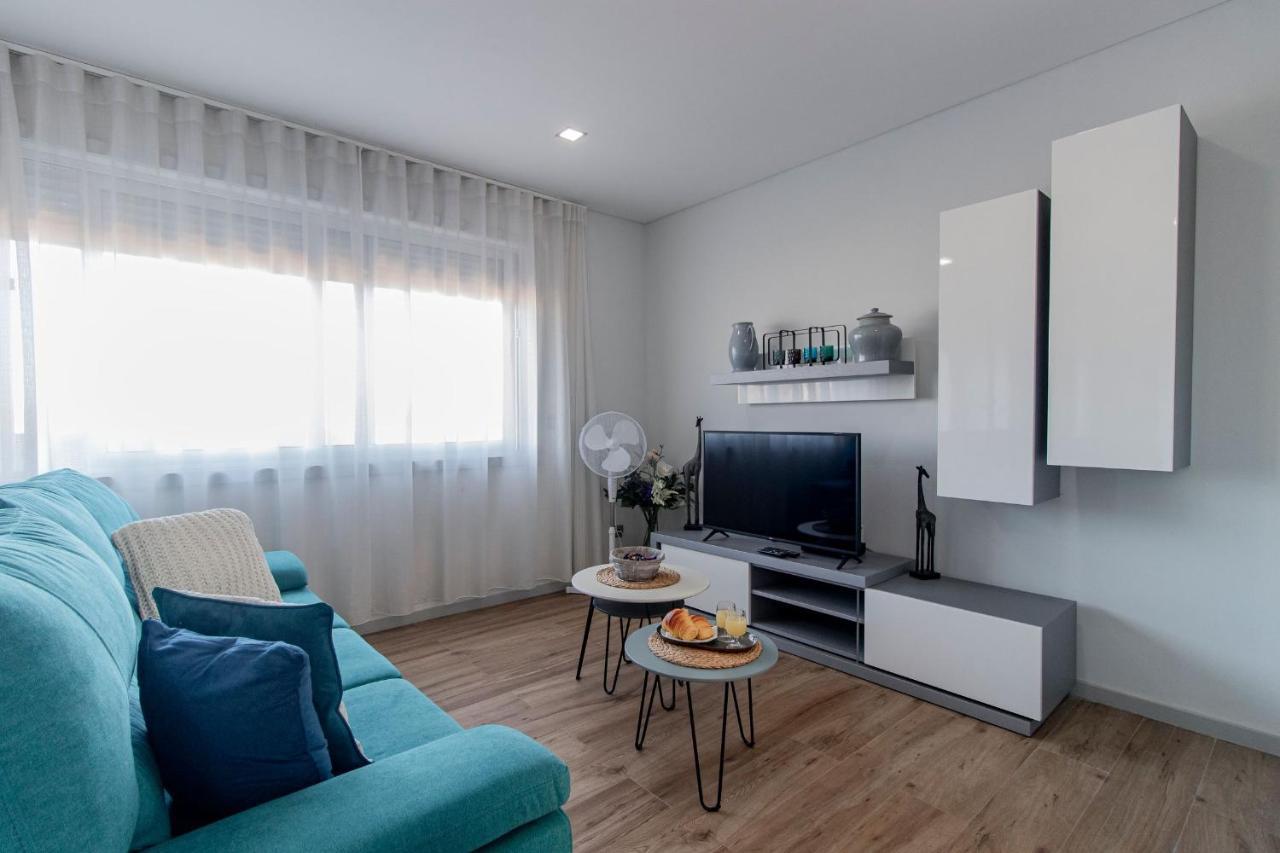 Downtown 1Br Apartment W/ Balcony By Lovelystay Porto Kültér fotó