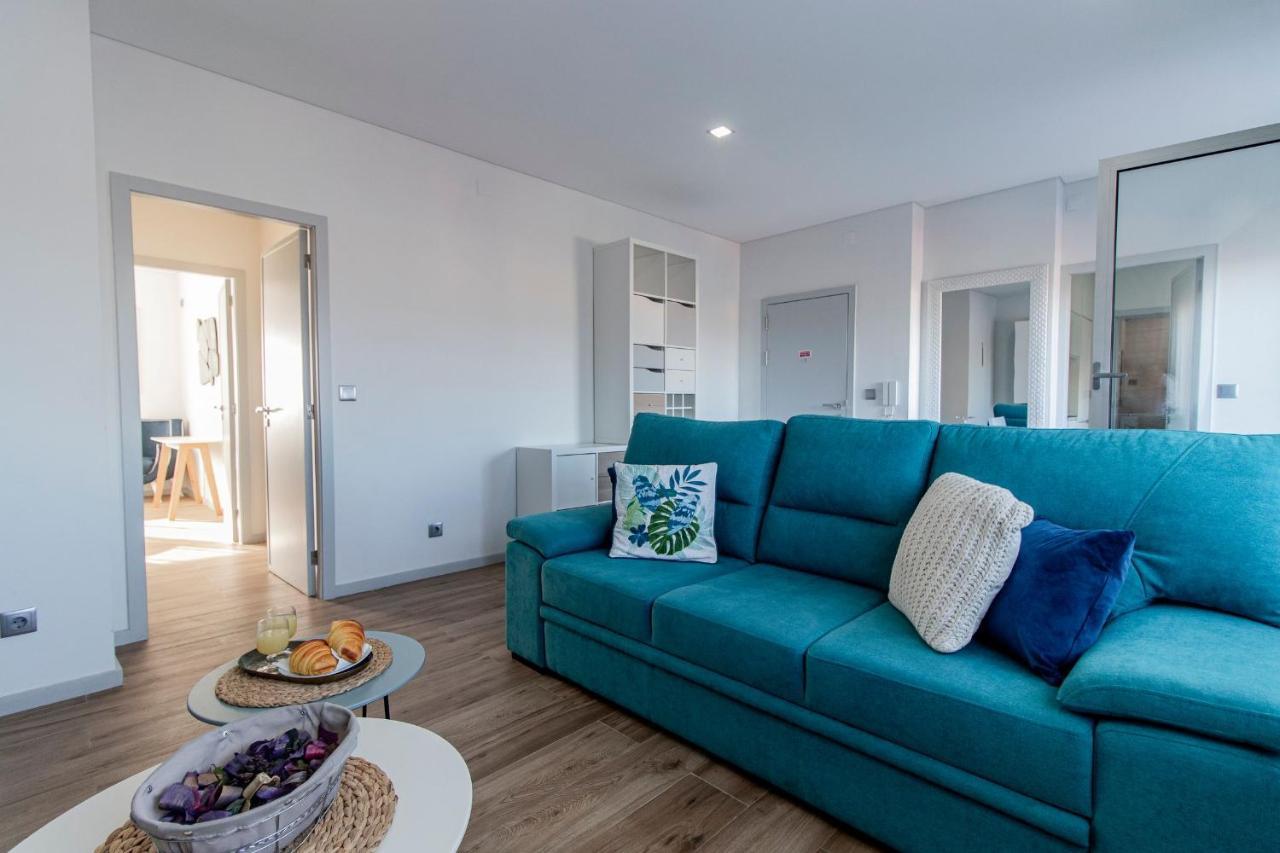 Downtown 1Br Apartment W/ Balcony By Lovelystay Porto Kültér fotó