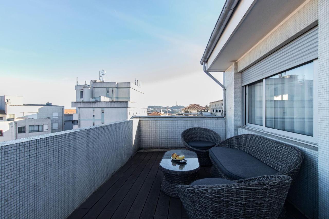 Downtown 1Br Apartment W/ Balcony By Lovelystay Porto Kültér fotó